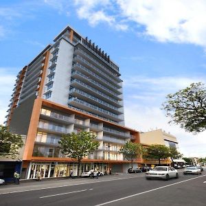 Vision On Morphett Adelaide Central